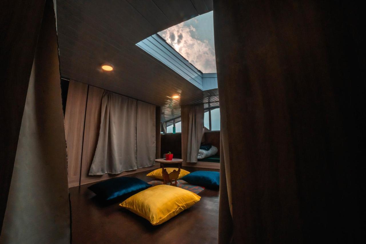Tag Along 2 0 Hostel Гангток Экстерьер фото