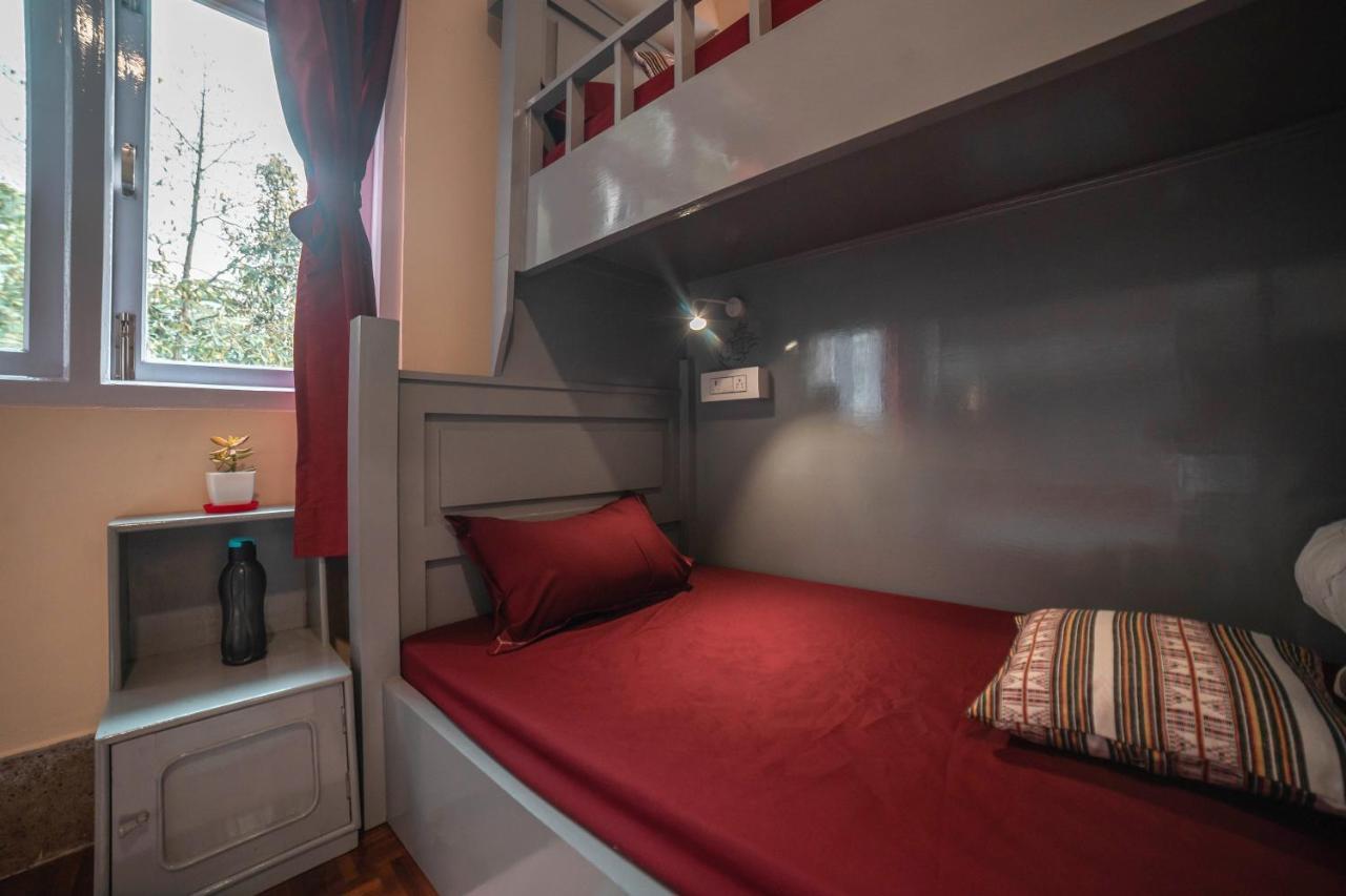 Tag Along 2 0 Hostel Гангток Экстерьер фото