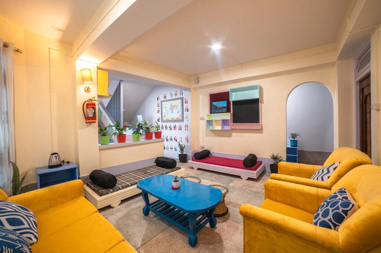Tag Along 2 0 Hostel Гангток Экстерьер фото