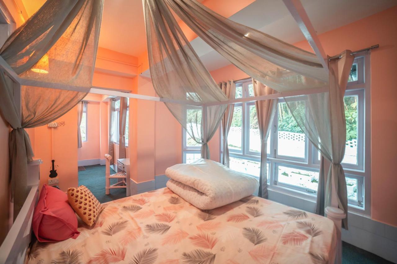Tag Along 2 0 Hostel Гангток Экстерьер фото