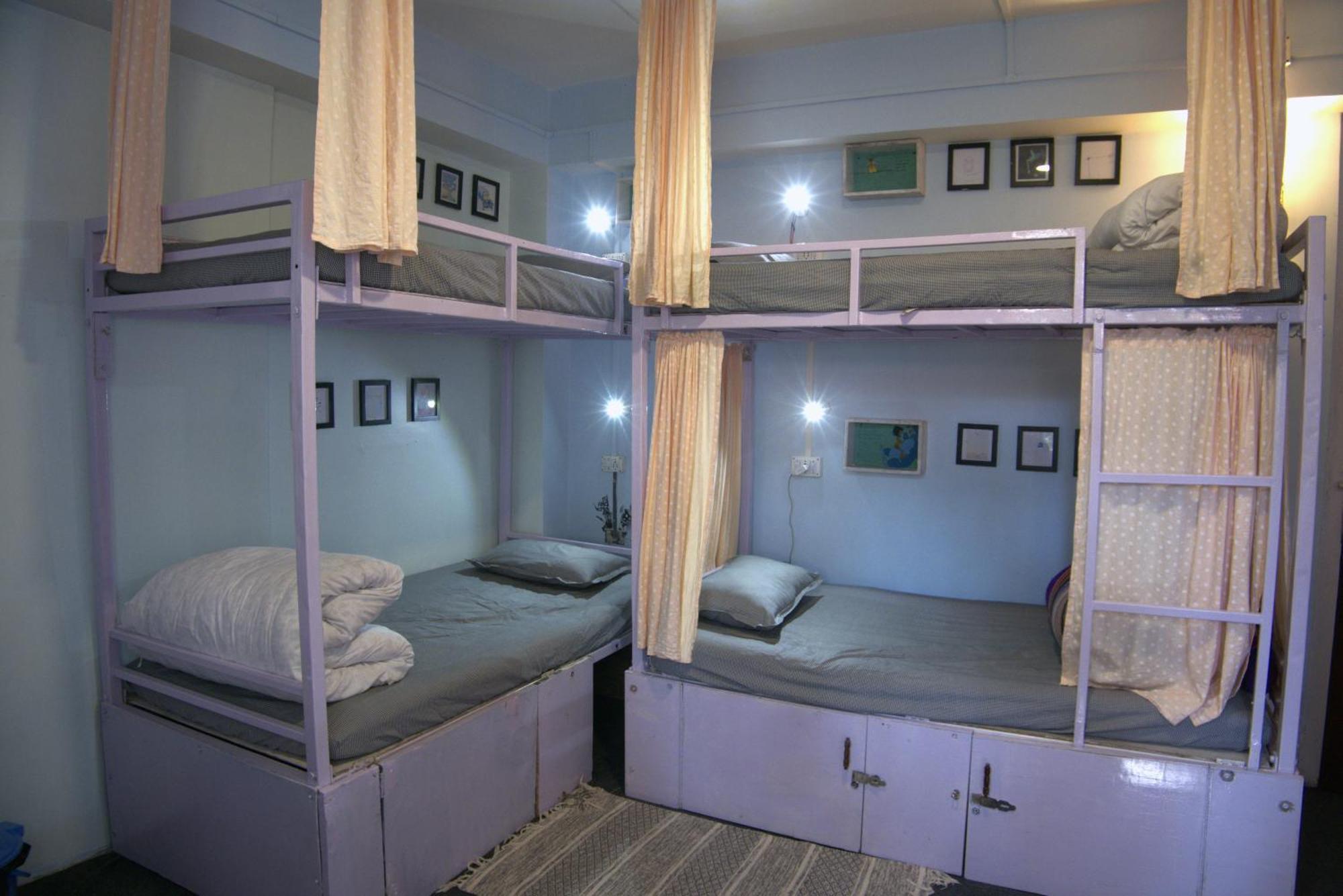 Tag Along 2 0 Hostel Гангток Экстерьер фото
